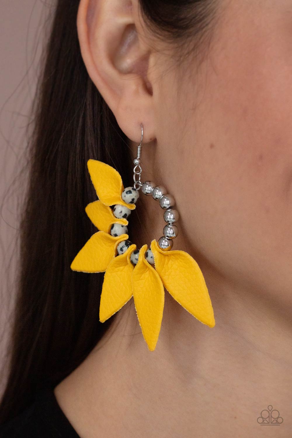 Paparazzi ♥ Flower Child Fever - Yellow ♥  Earrings