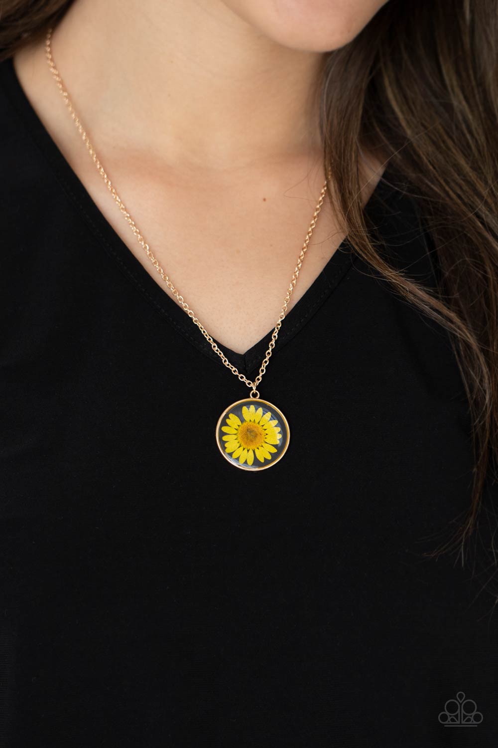 Paparazzi ♥ Prairie Promenade - Yellow ♥  Necklace