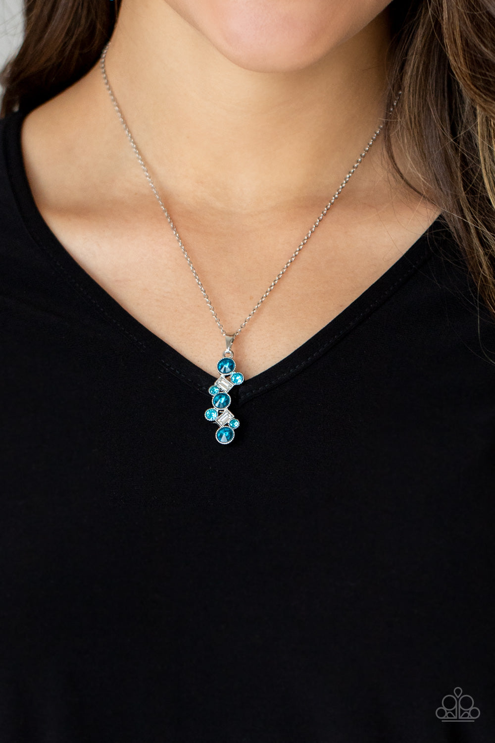 Paparazzi ♥ Classically Clustered - Blue ♥  Necklace