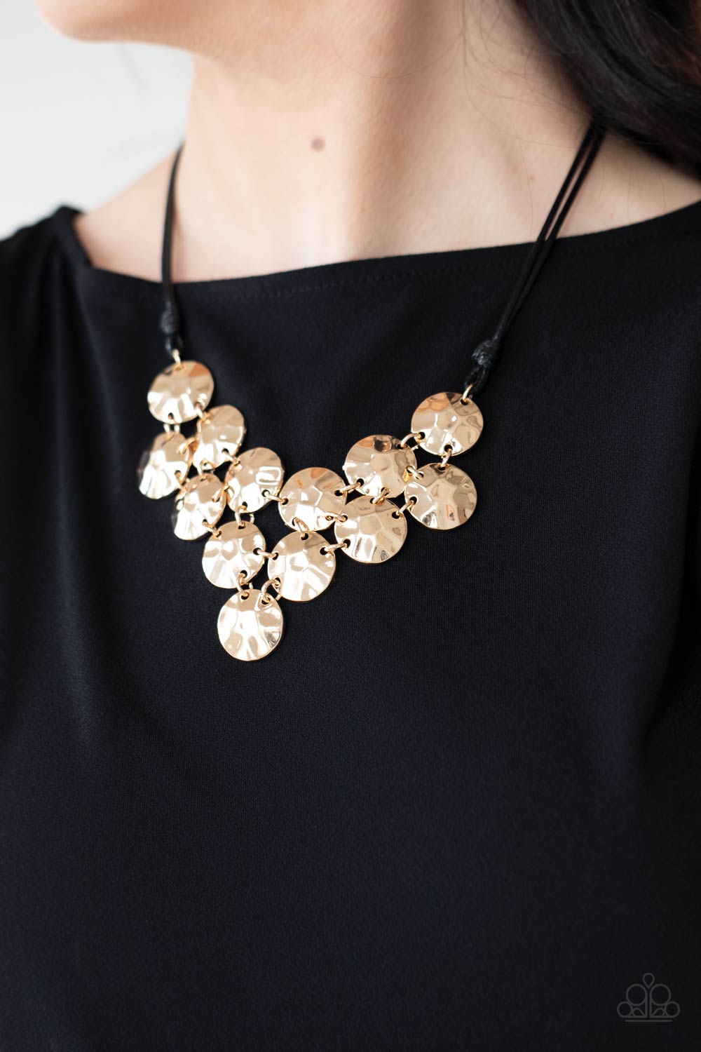 Paparazzi ♥ Token Treasure - Gold ♥  Necklace