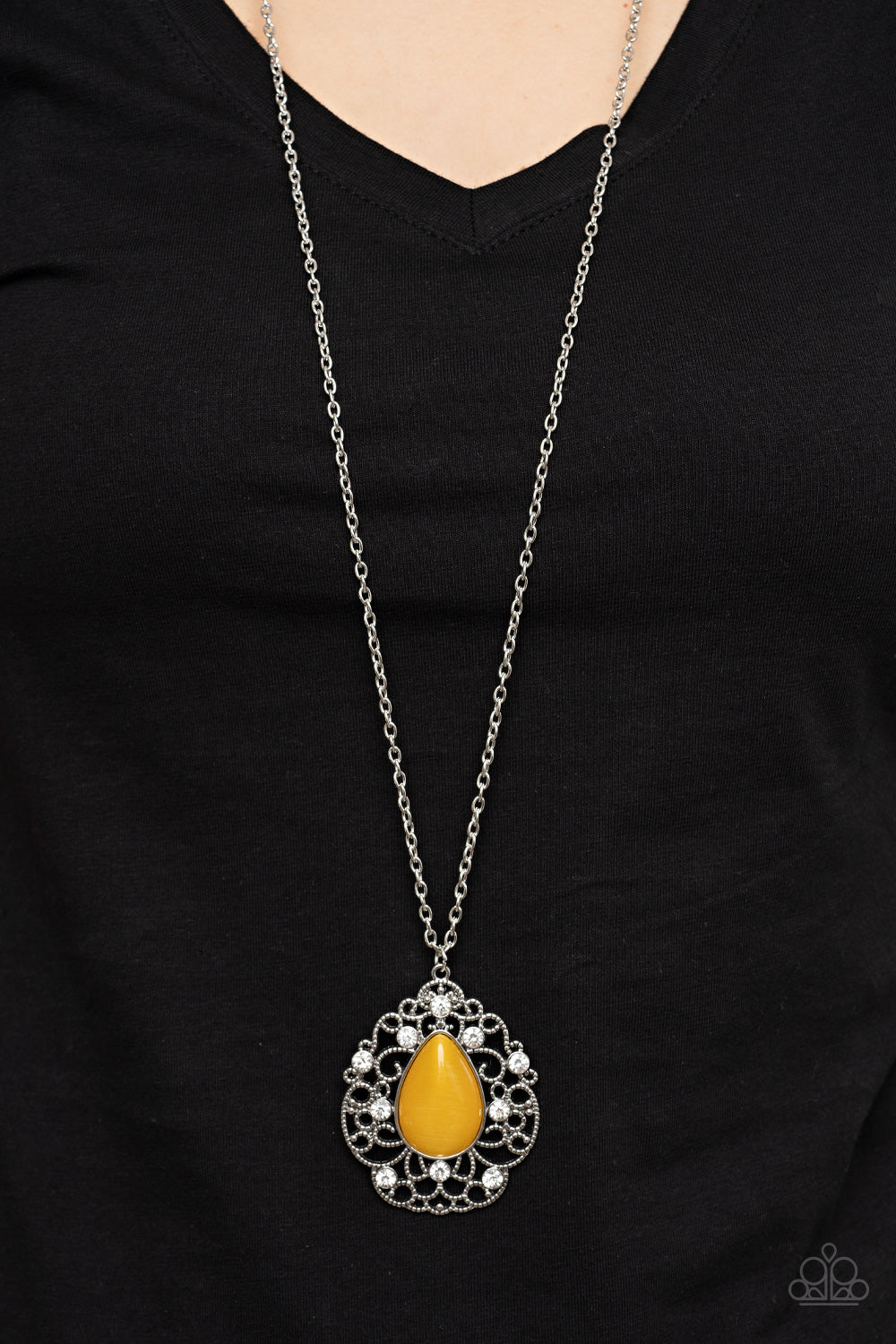 Paparazzi ♥ Bewitched Beam - Yellow ♥  Necklace