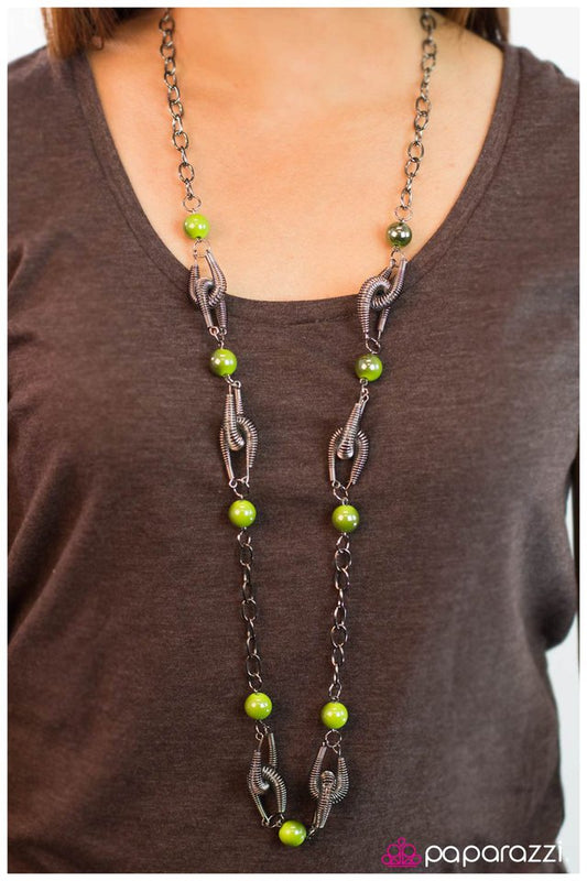 a-spring-in-my-step-green-p2wh-grxx-036xx