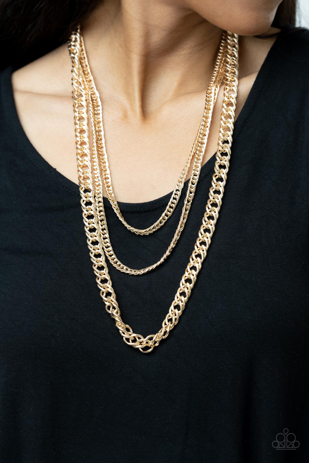 Paparazzi ♥ Chain of Champions - Gold ♥  Necklace