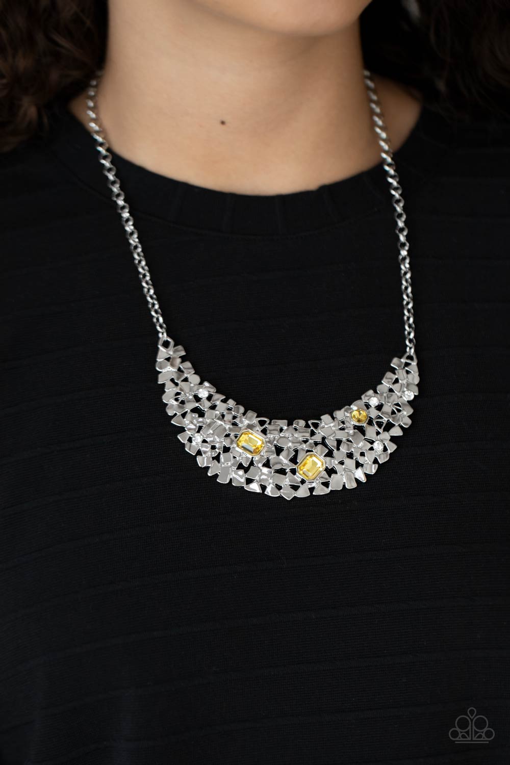 Paparazzi ♥ Fabulously Fragmented - Yellow ♥  Necklace