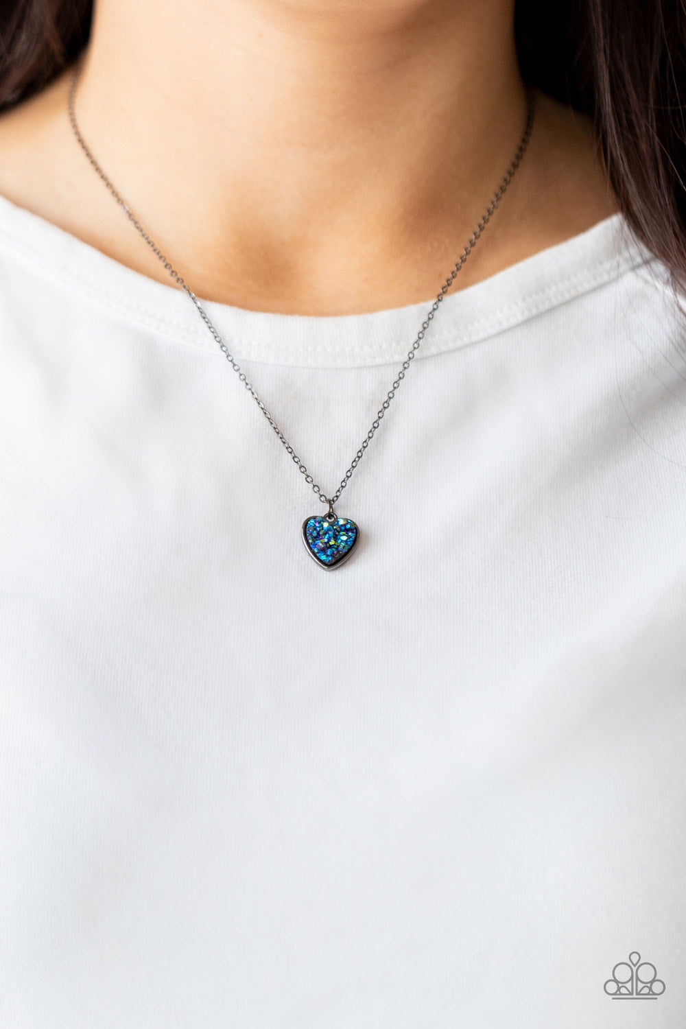 Paparazzi ♥ Pitter-Patter, Goes My Heart - Blue ♥  Necklace