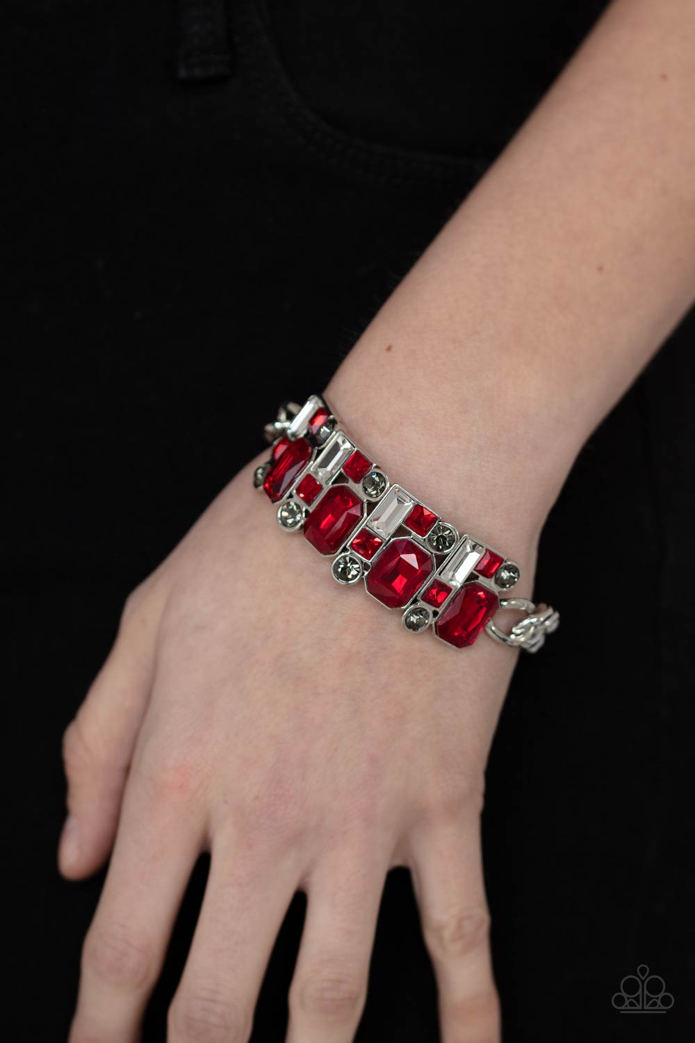 Paparazzi ♥ Urban Crest - Red ♥  Bracelet