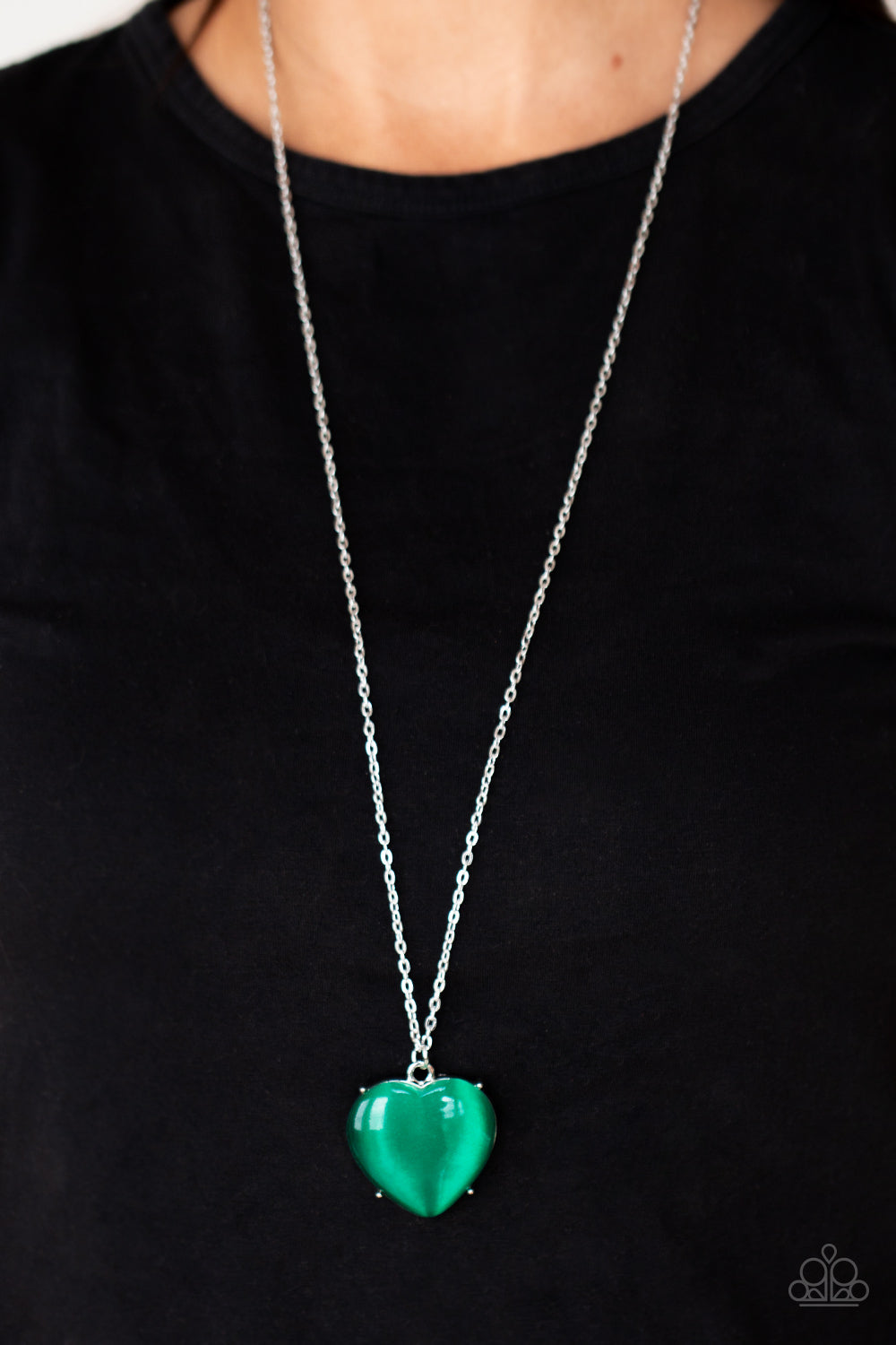 Paparazzi ♥ Warmhearted Glow - Green ♥  Necklace