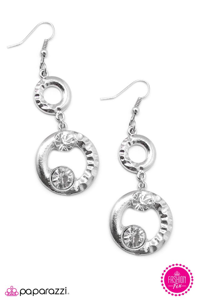 Paparazzi ♥ Sublime - Silver ♥ Earrings
