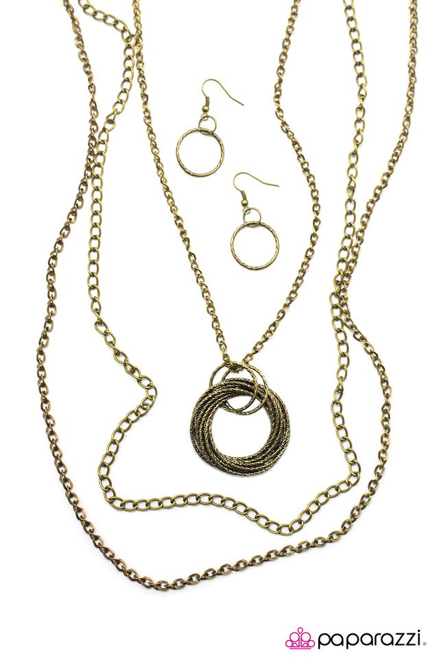 Paparazzi ♥ Hallelujah - Brass ♥ Necklace