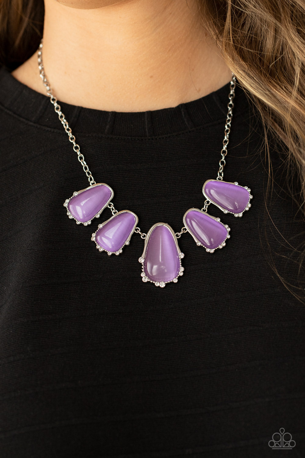 Paparazzi ♥ Newport Princess - Purple ♥  Necklace