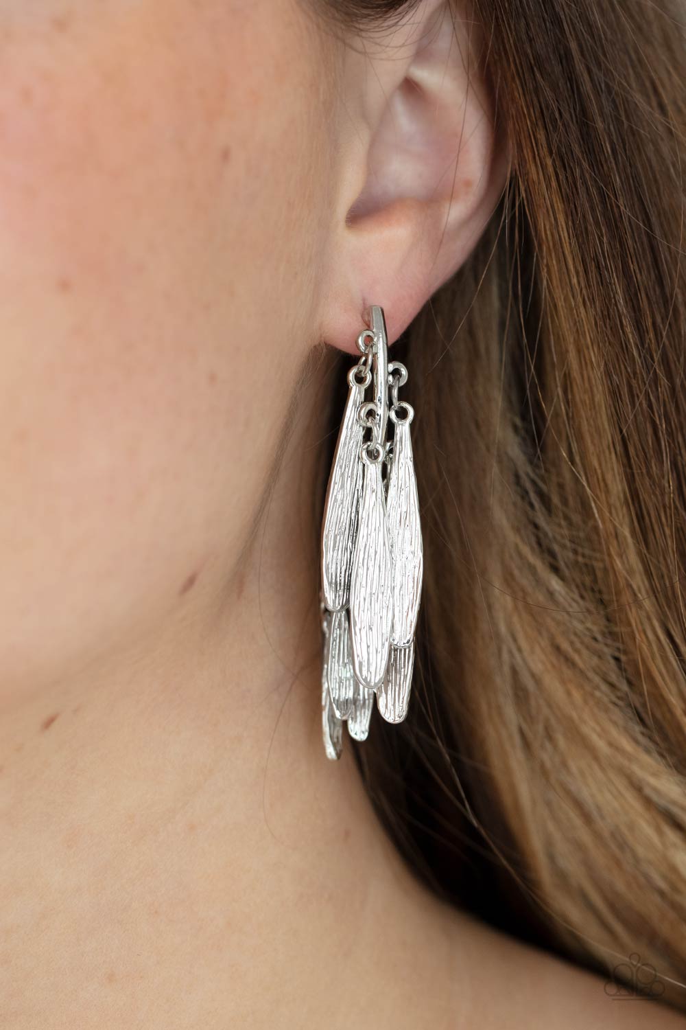 Paparazzi ♥ Pursuing The Plumes - Silver ♥  Post Earrings