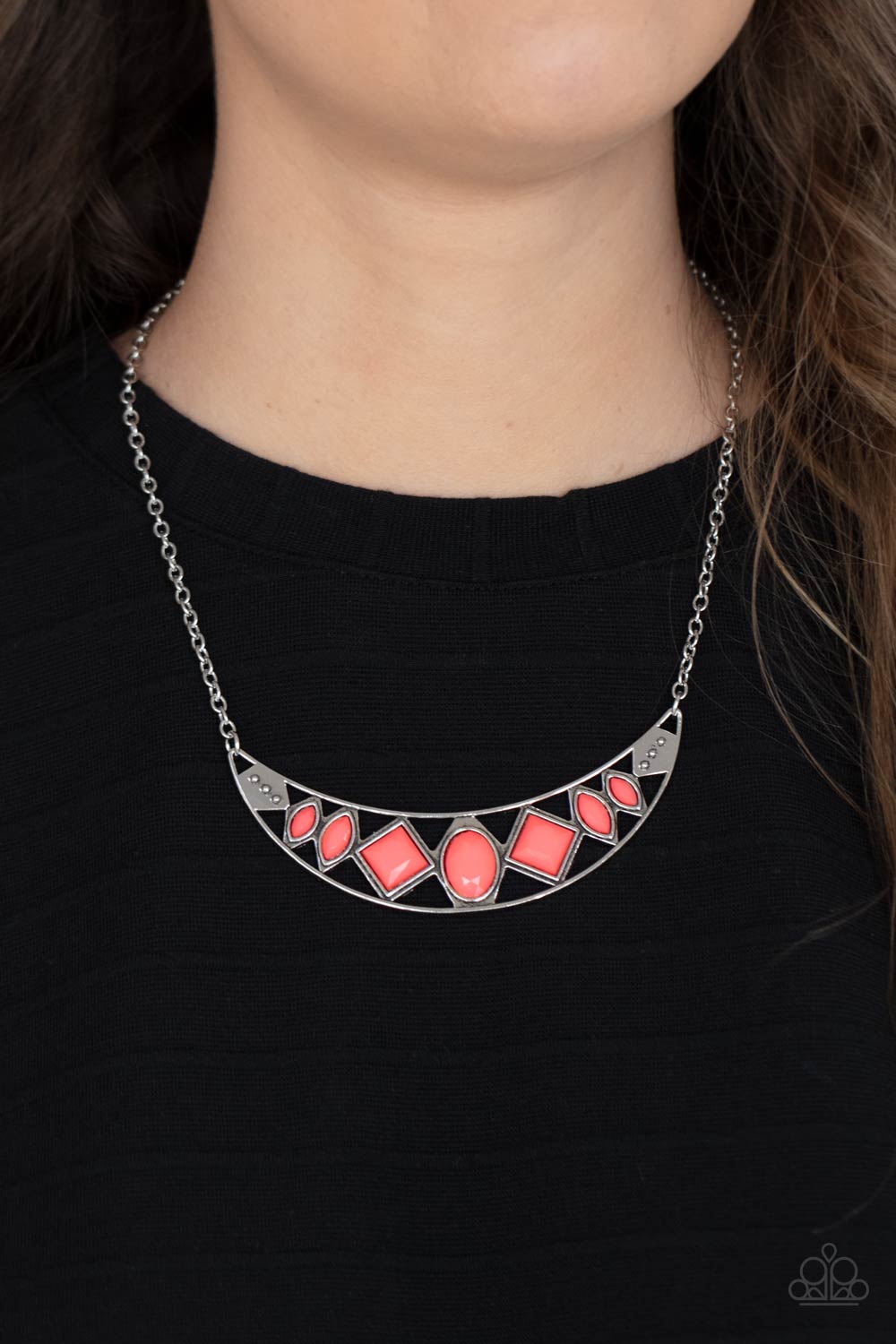 Paparazzi ♥ Emblazoned Era - Pink ♥  Necklace