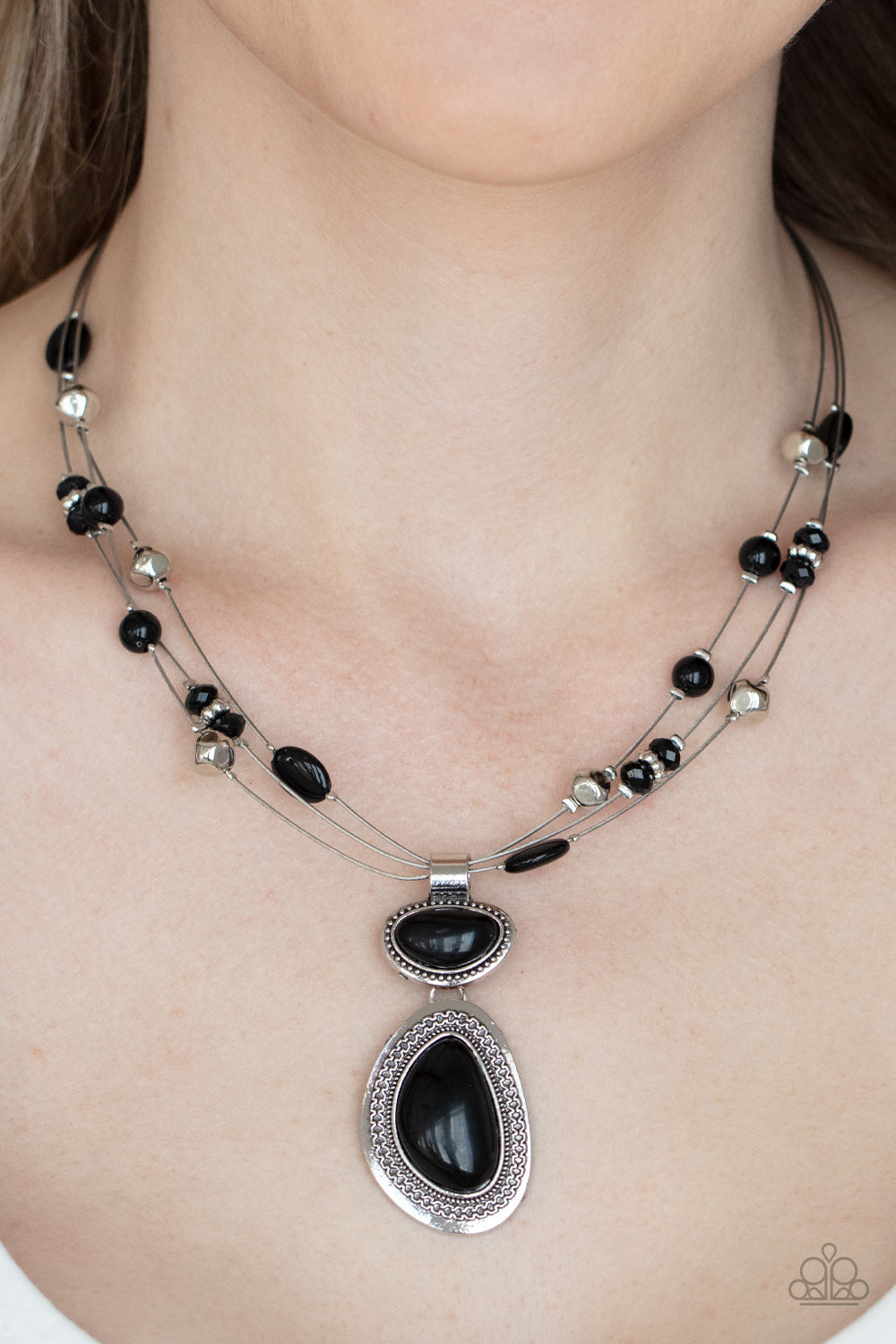 Paparazzi ♥ Discovering New Destinations - Black ♥  Necklace
