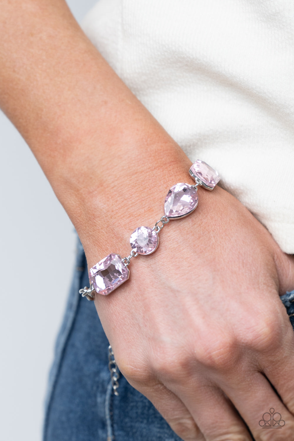 Paparazzi ♥ Cosmic Treasure Chest - Pink ♥  Bracelet