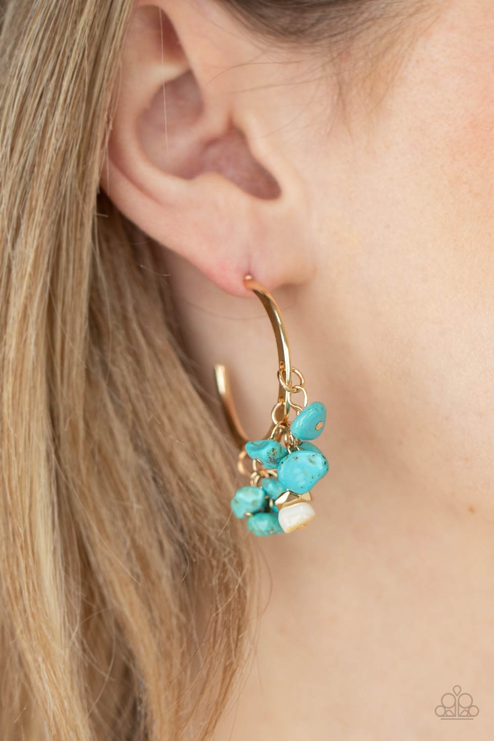 Paparazzi ♥ Gorgeously Grounding - Gold ♥  Earrings
