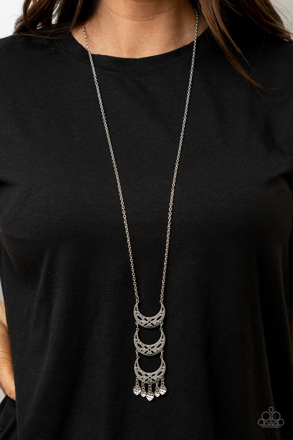 Paparazzi ♥ Half-Moon Child - Silver ♥  Necklace