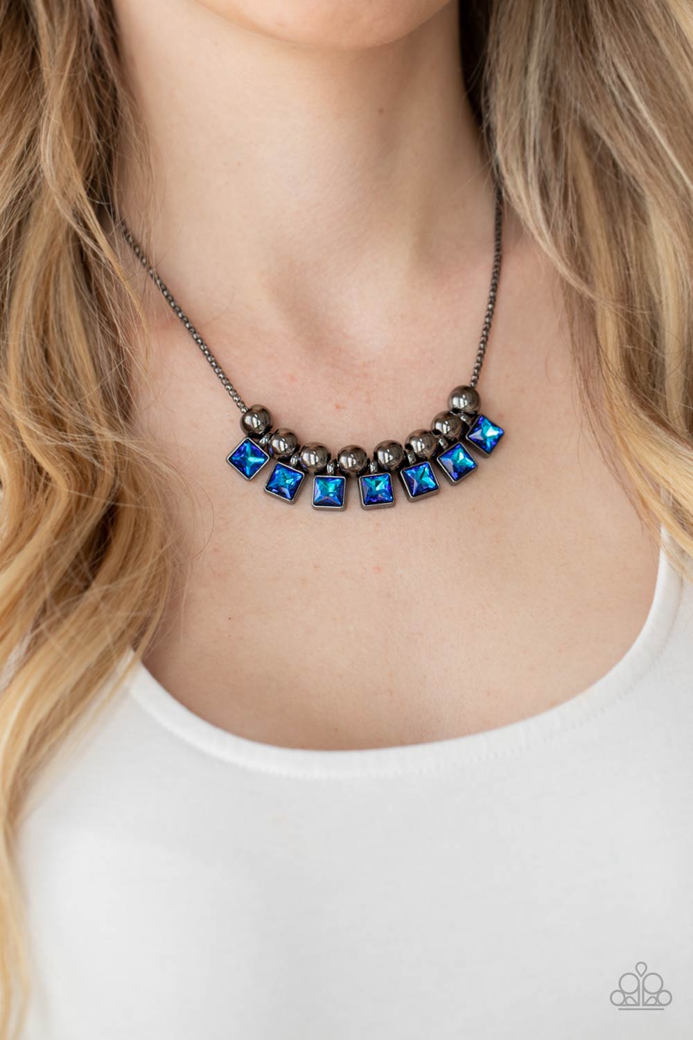 Paparazzi ♥ Graciously Audacious - Blue ♥  Necklace
