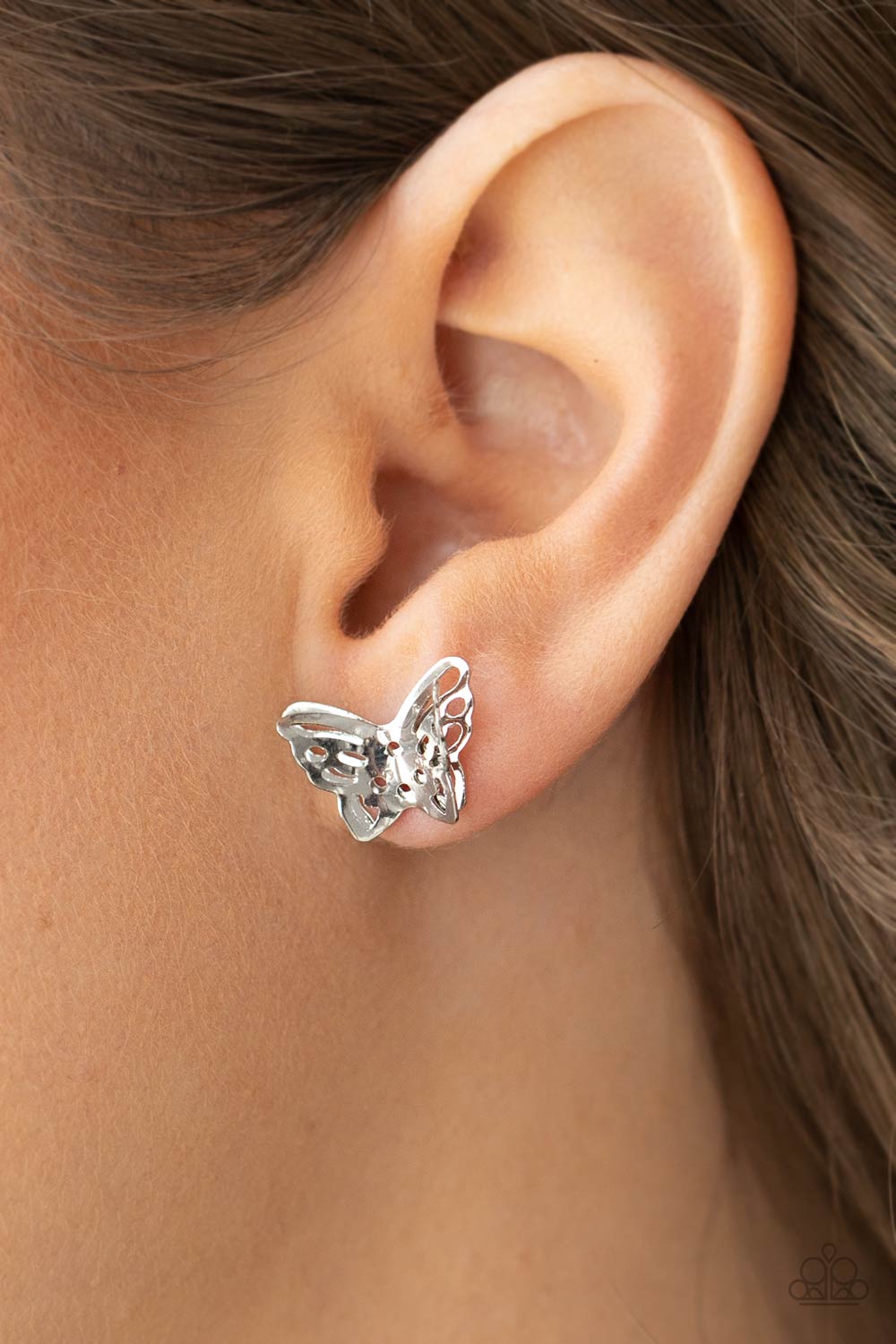 Paparazzi ♥ Flutter Fantasy - Silver ♥  Post Earrings