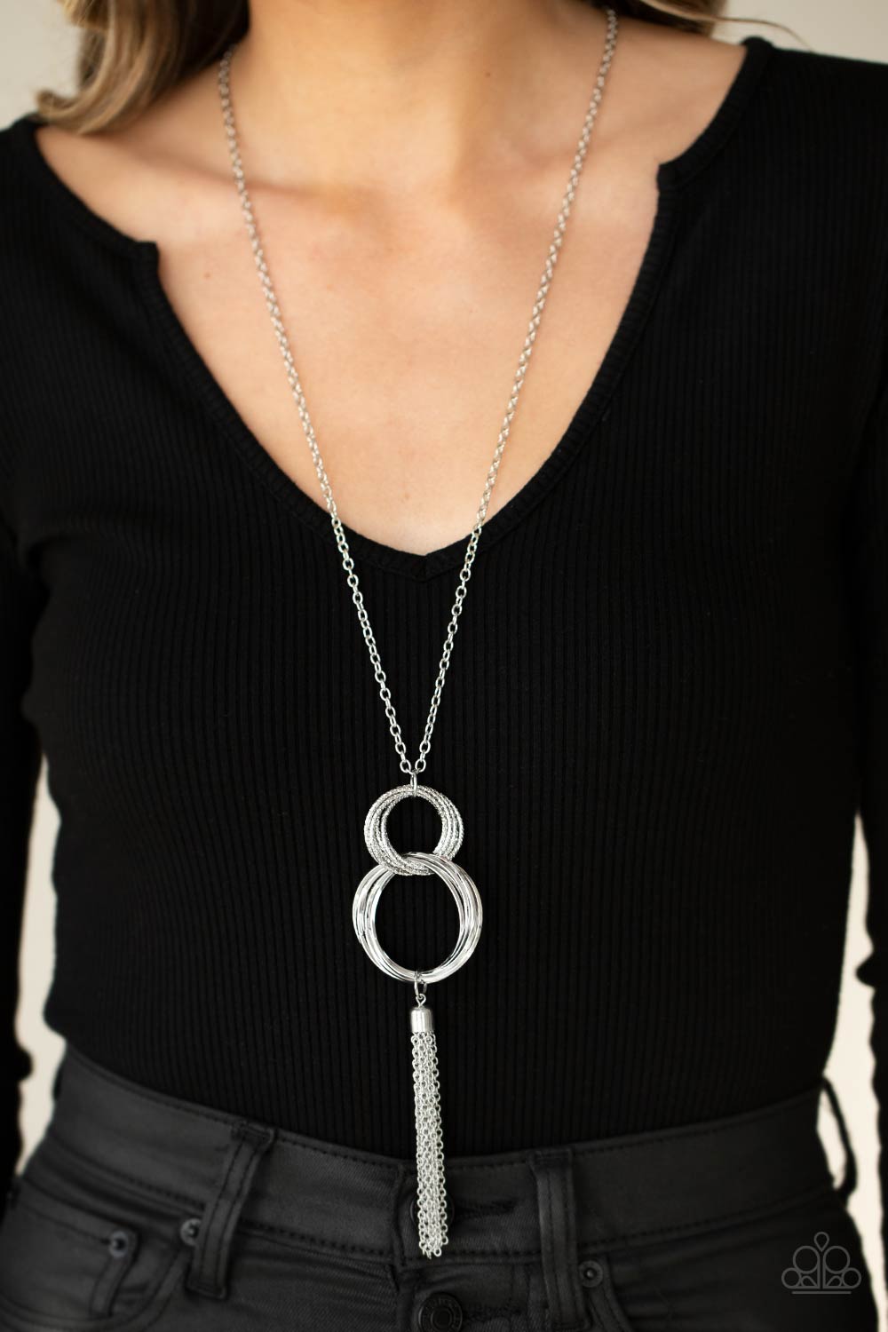 Paparazzi ♥ Orbiting Splendor - Silver ♥  Necklace