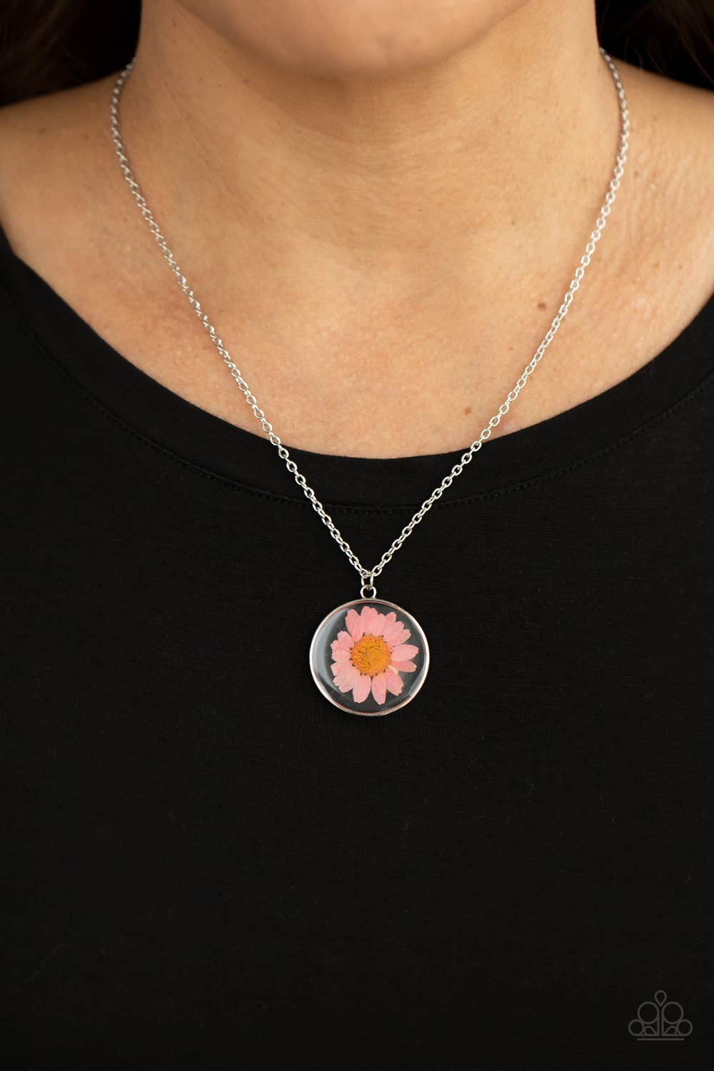 Paparazzi ♥ Prairie Promenade - Pink ♥  Necklace