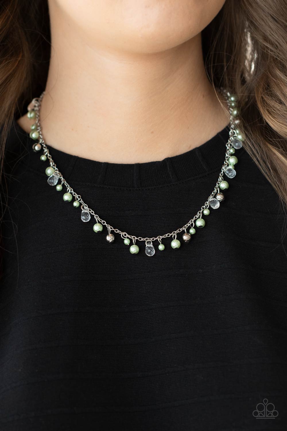 Paparazzi ♥ Pearl Essence - Green ♥  Necklace