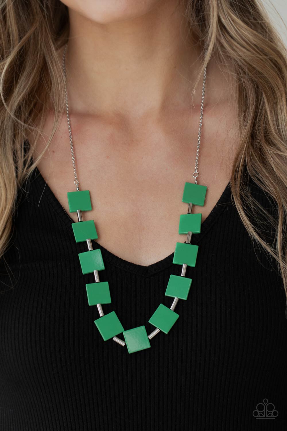 Paparazzi ♥ Hello, Material Girl - Green ♥  Necklace