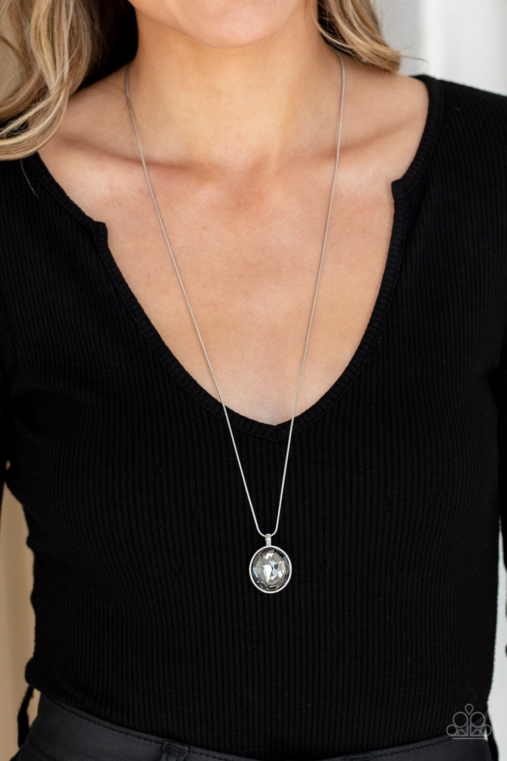 Paparazzi ♥ Instant Icon - Silver ♥  Necklace