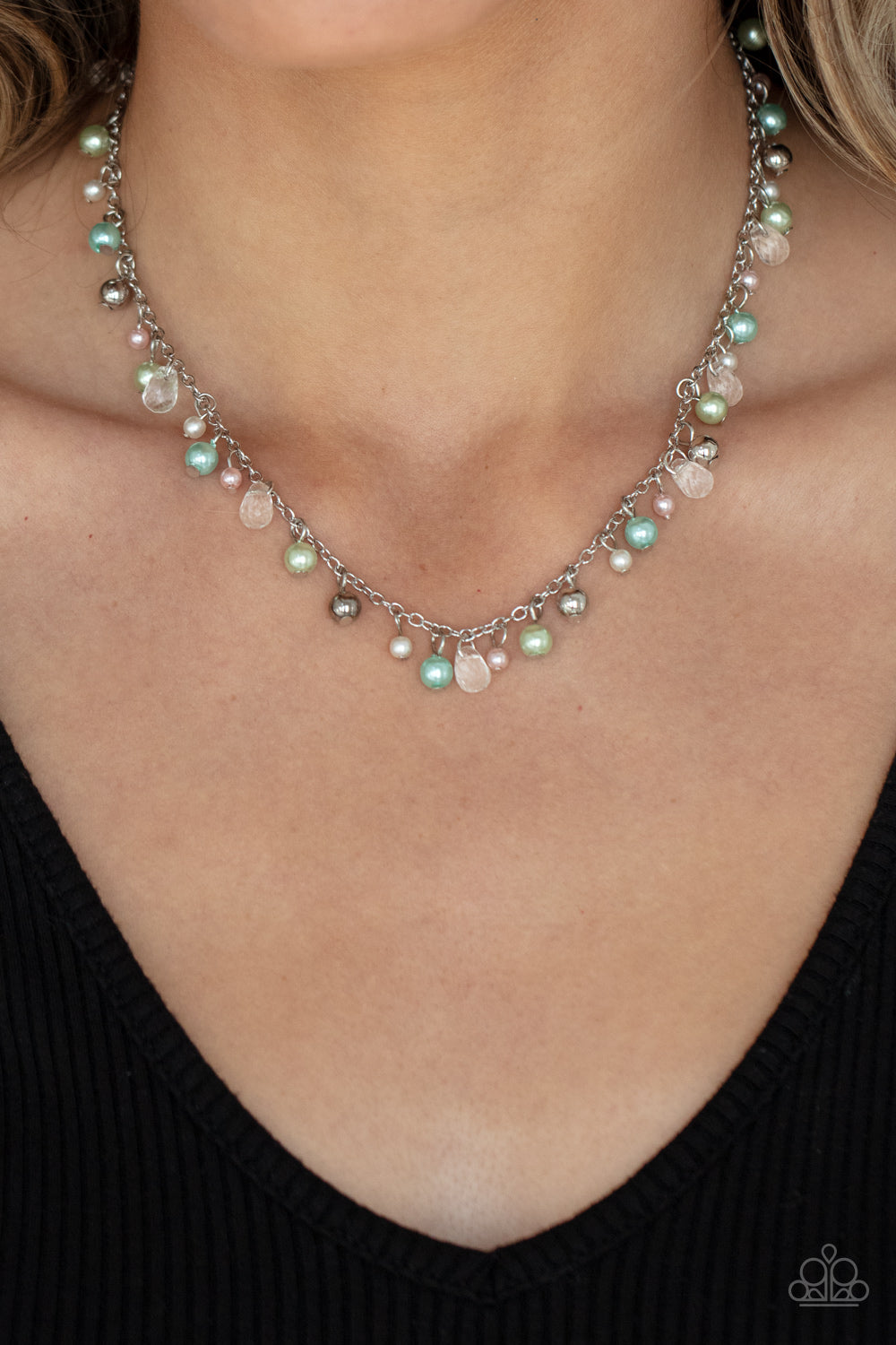 Paparazzi ♥ Pearl Essence - Multi ♥  Necklace