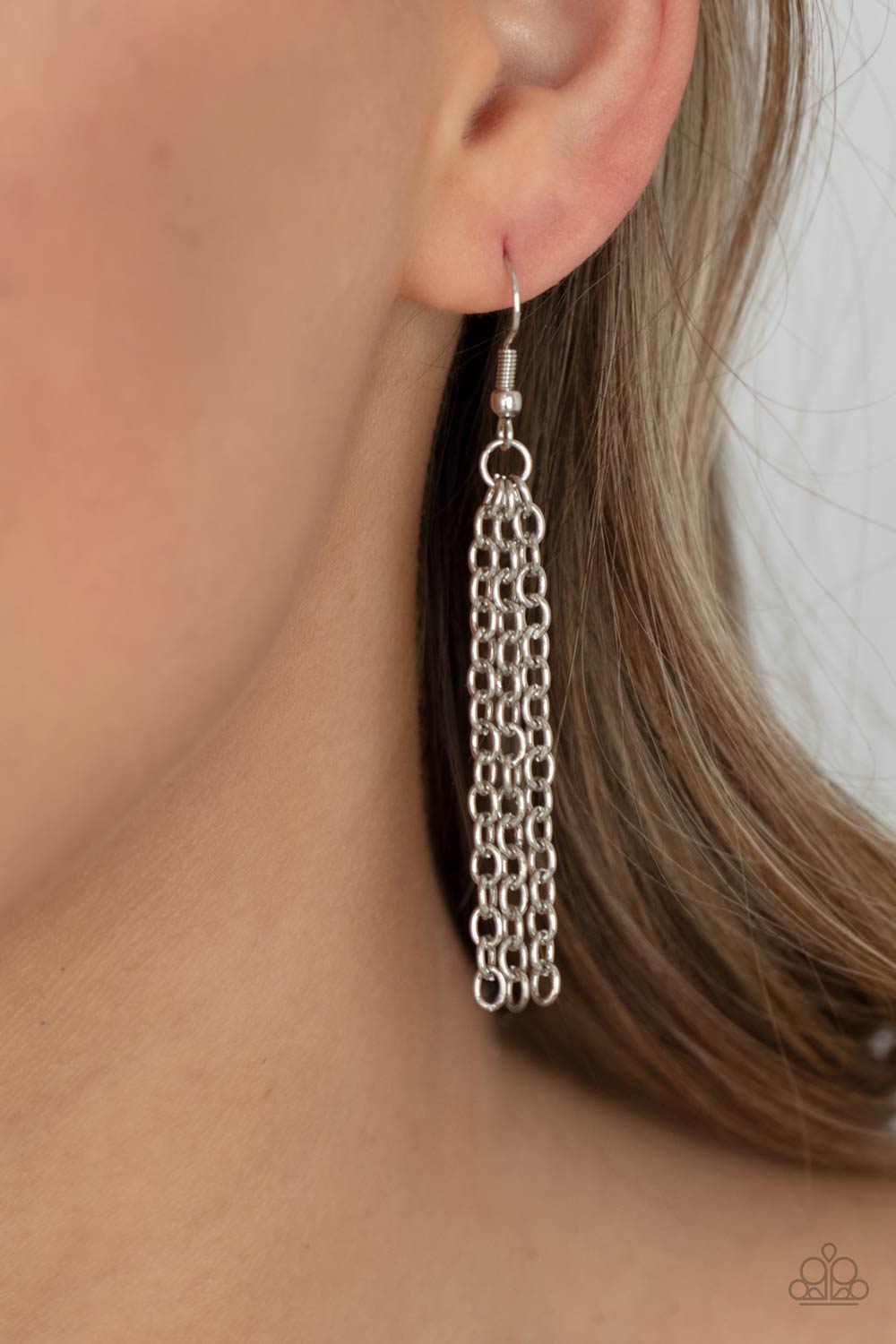 Paparazzi ♥ Elliptical Episode - Blue ♥  Necklace