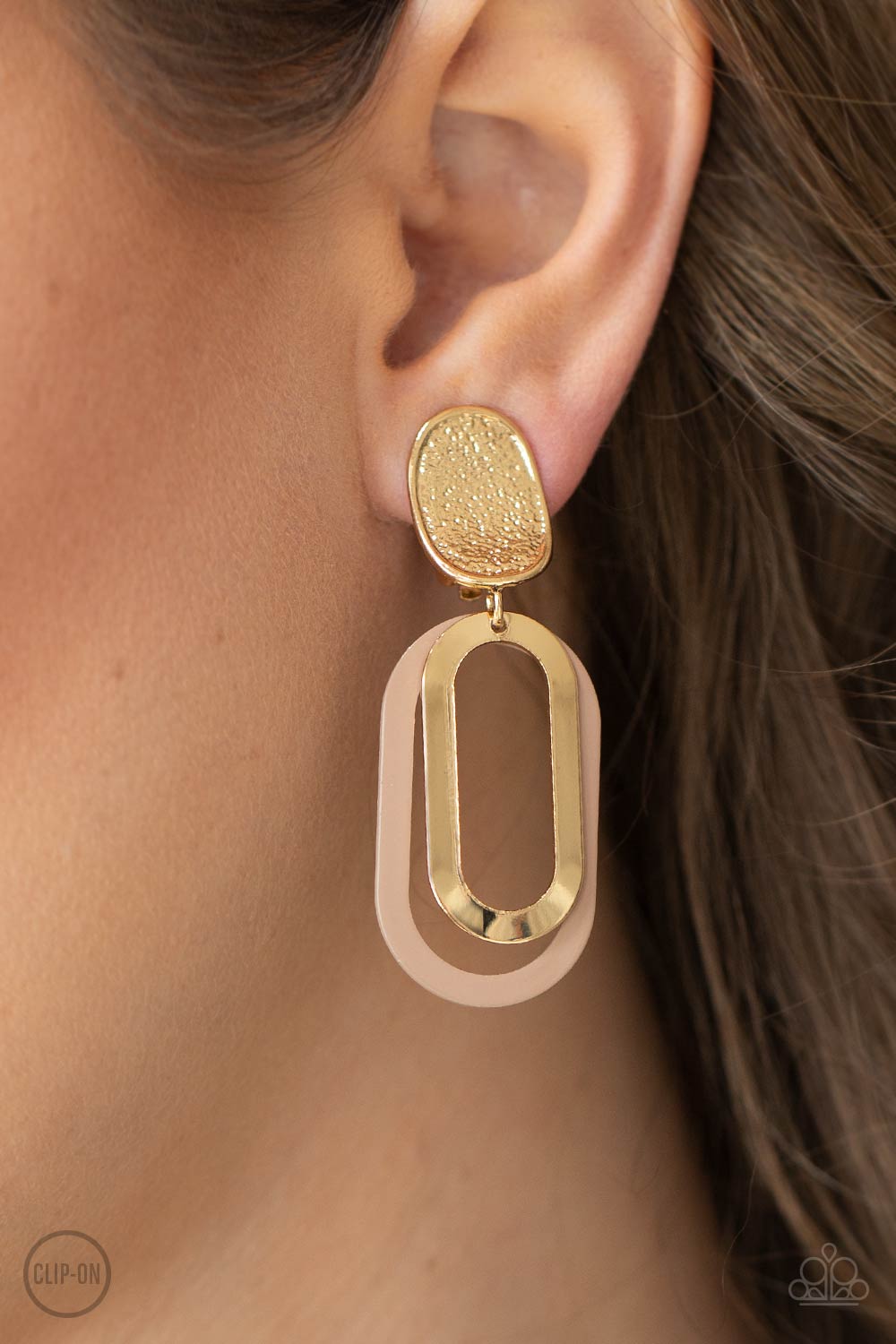Paparazzi ♥ Melrose Mystery - Brown ♥  Clip-On