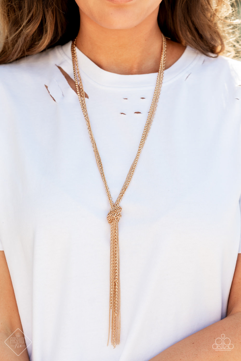 Paparazzi ♥ KNOT All There - Gold ♥  Necklace