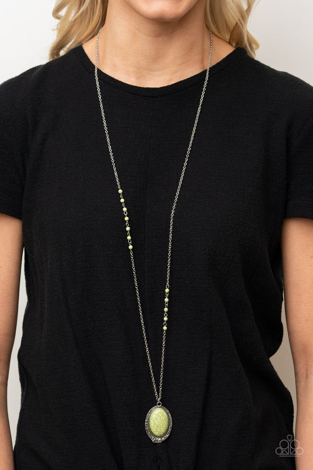 Paparazzi ♥ Plateau Paradise - Green ♥  Necklace