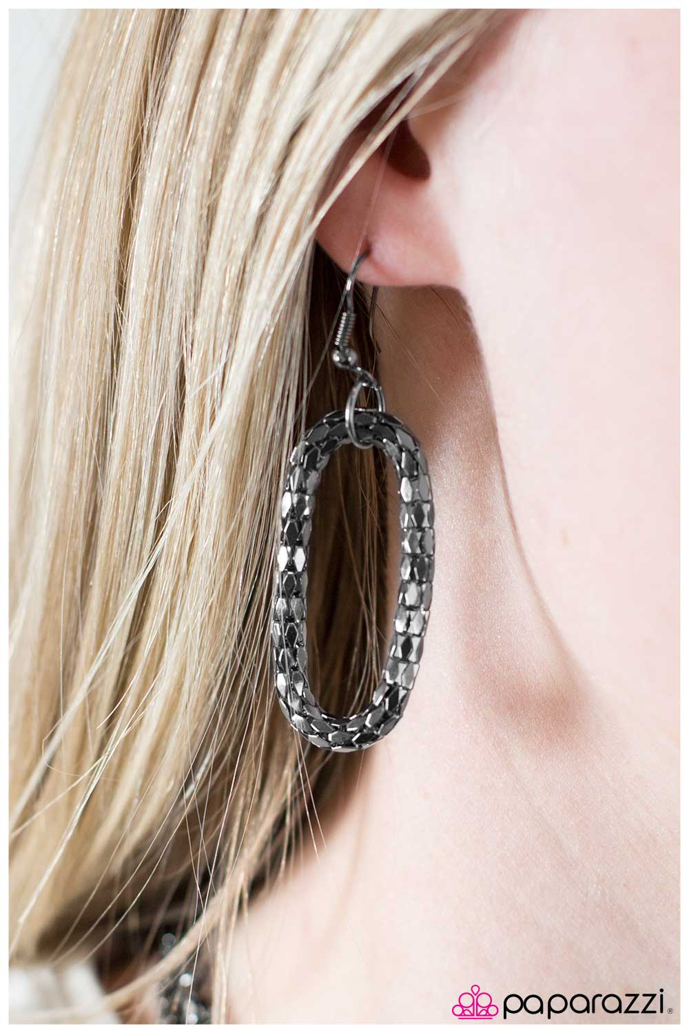 Paparazzi ♥ I Love You, I Love You KNOT - Black ♥  Necklace