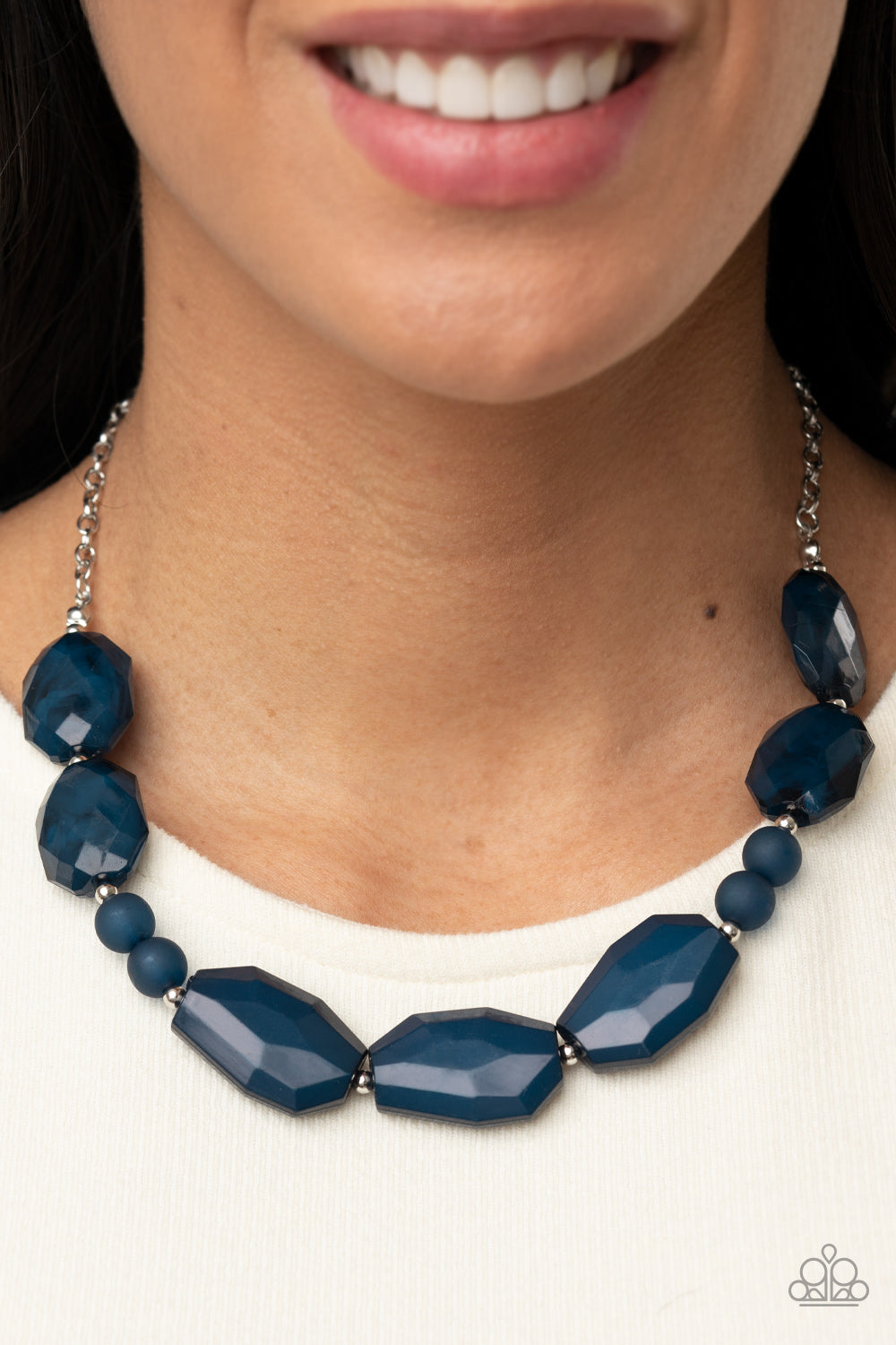 Paparazzi ♥ Melrose Melody - Blue ♥  Necklace
