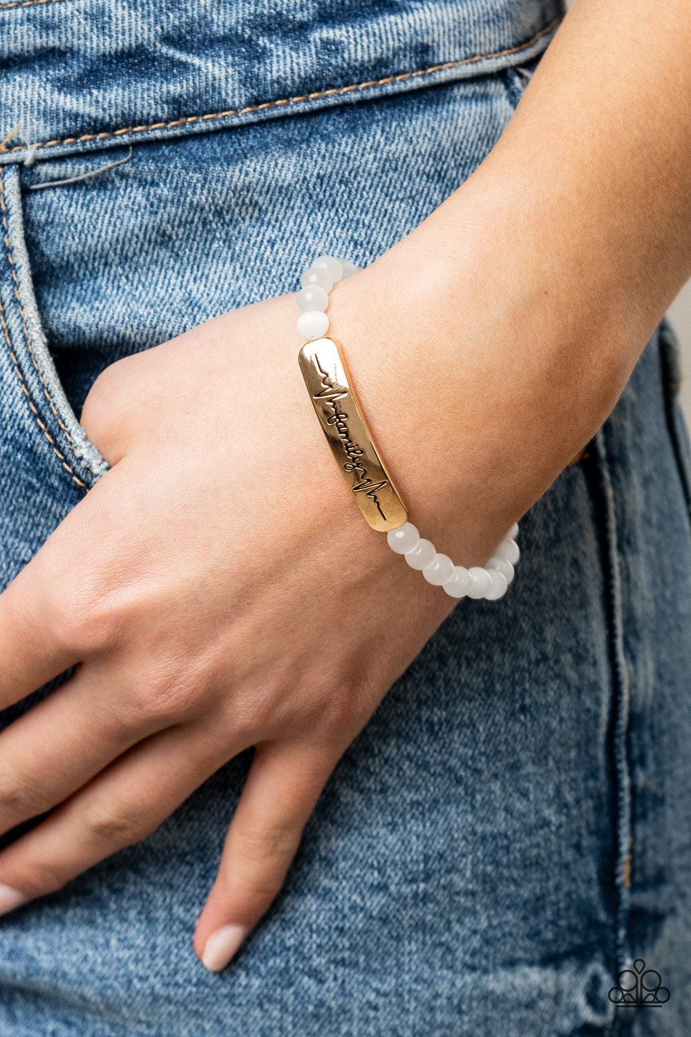 Paparazzi ♥ Family is Forever - Gold ♥  Bracelet