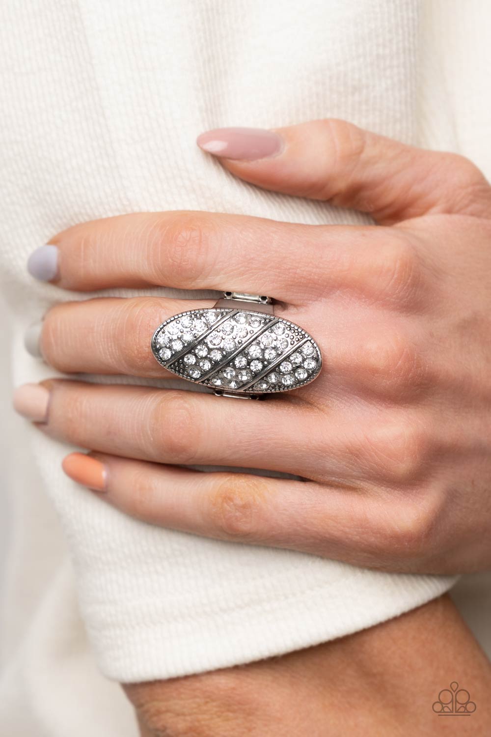 Paparazzi ♥ Galactic Glitz - White ♥  Ring