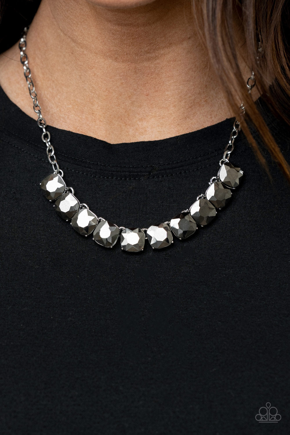 Paparazzi ♥ Radiance Squared - Silver ♥  Necklace