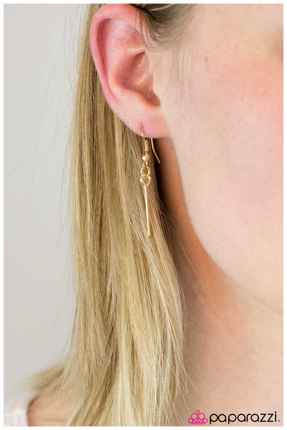 Paparazzi ♥ Mystique - Gold ♥  Necklace