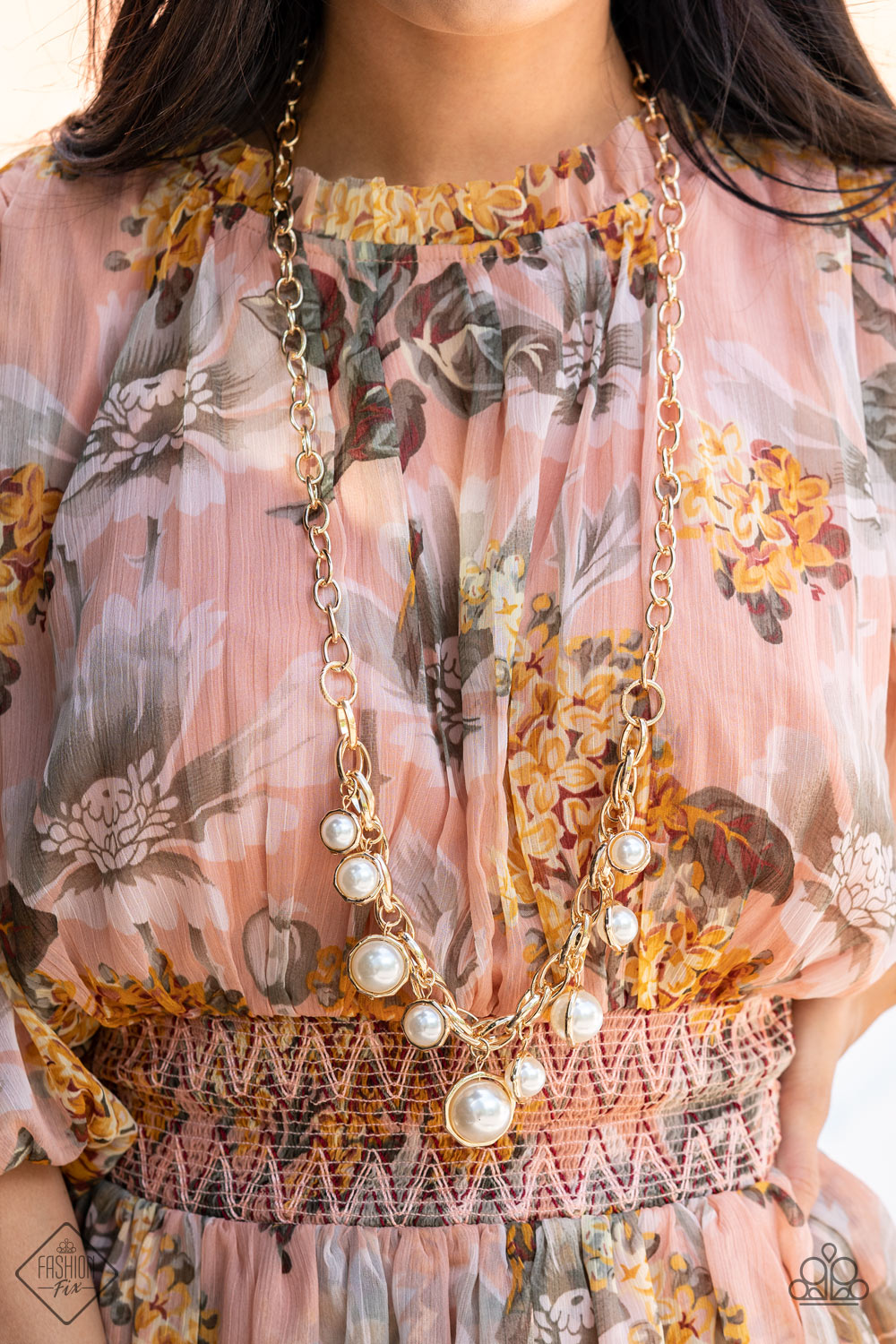 Paparazzi ♥ Revolving Refinement - Gold ♥  Necklace