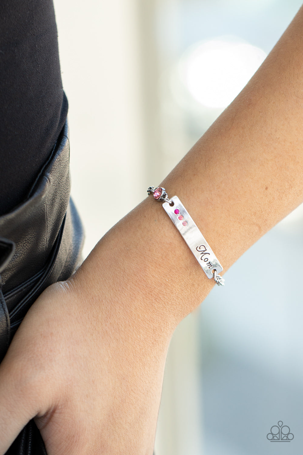 Paparazzi ♥ Mom Always Knows - Pink ♥  Bracelet
