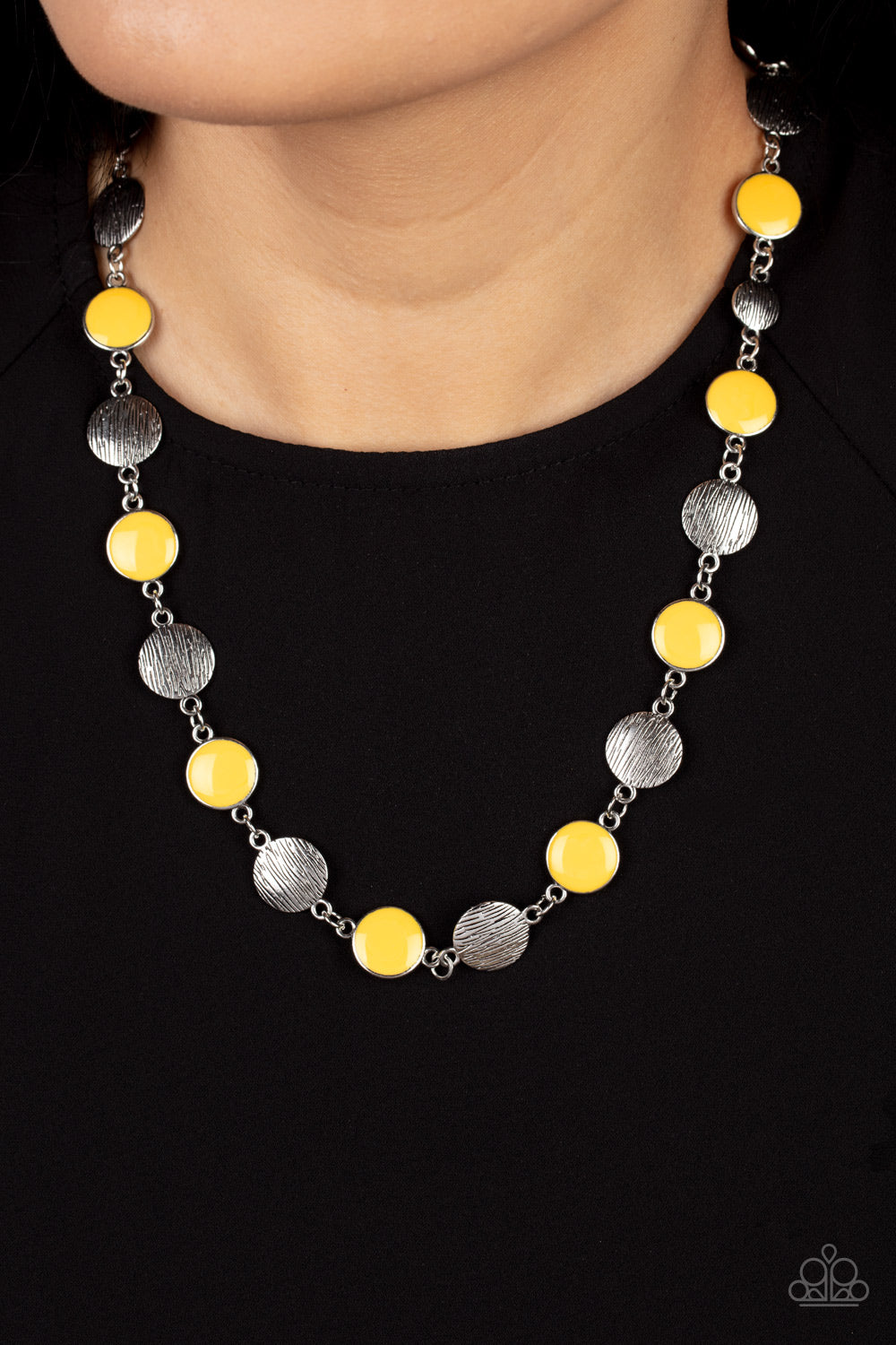 Paparazzi ♥ Harmonizing Hotspot - Yellow ♥  Necklace