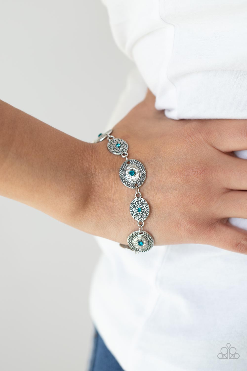 Paparazzi ♥ Secret Garden Glamour - Blue ♥  Bracelet