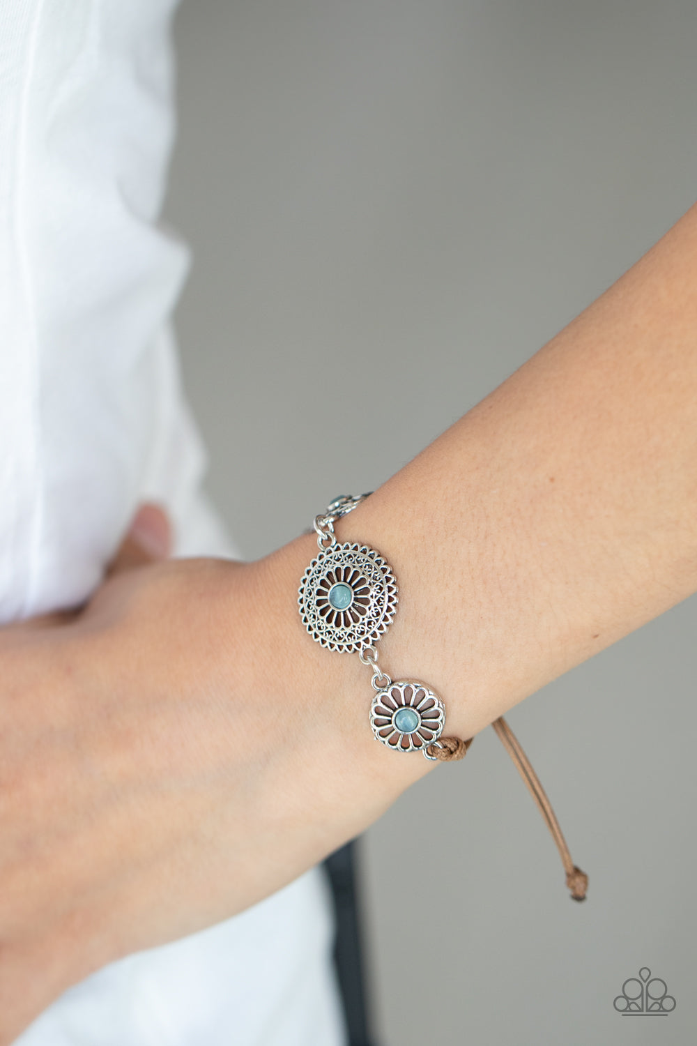 Paparazzi ♥ Bohemian Botany - Blue ♥  Bracelet