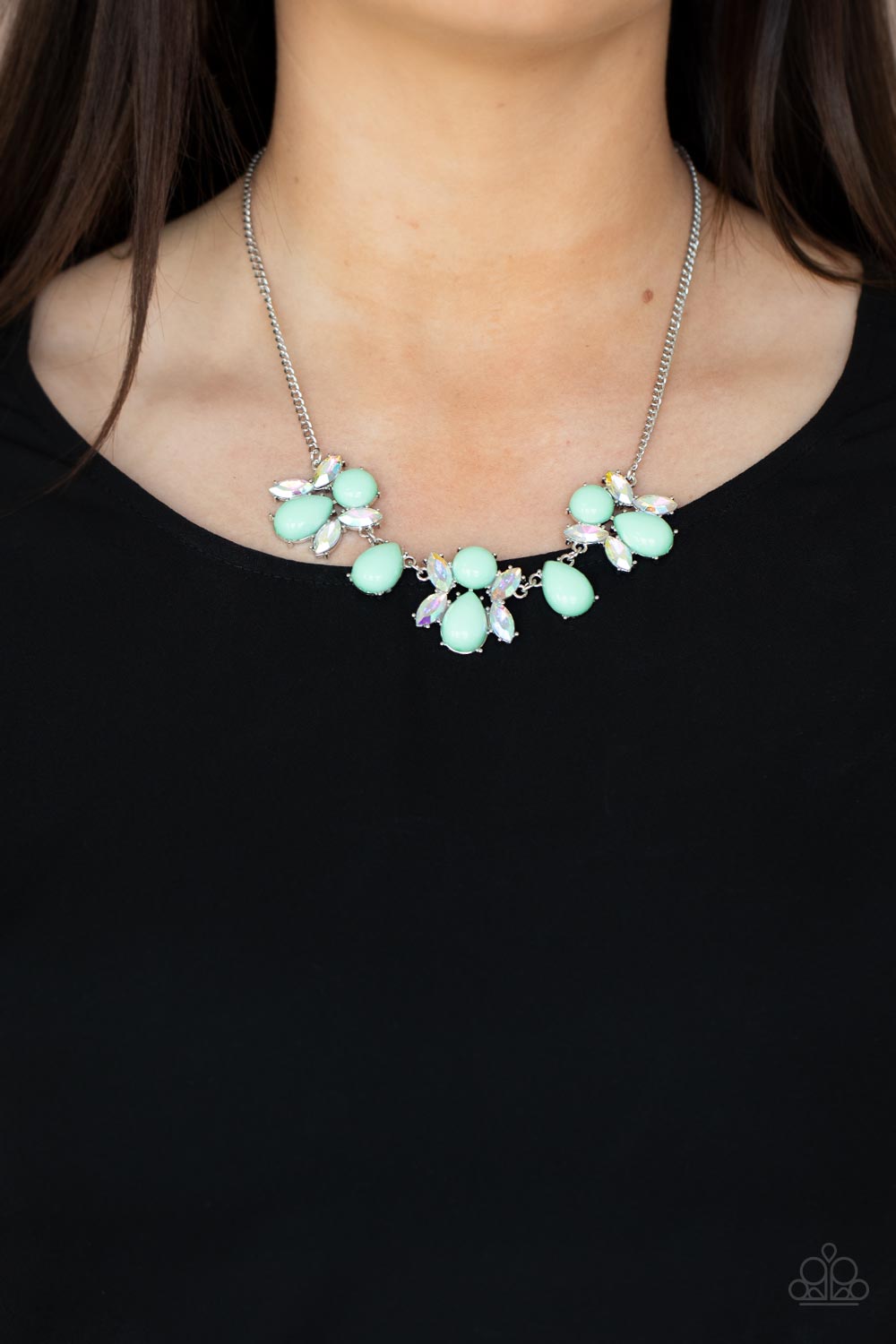 Paparazzi ♥ Galaxy Gallery - Green ♥  Necklace