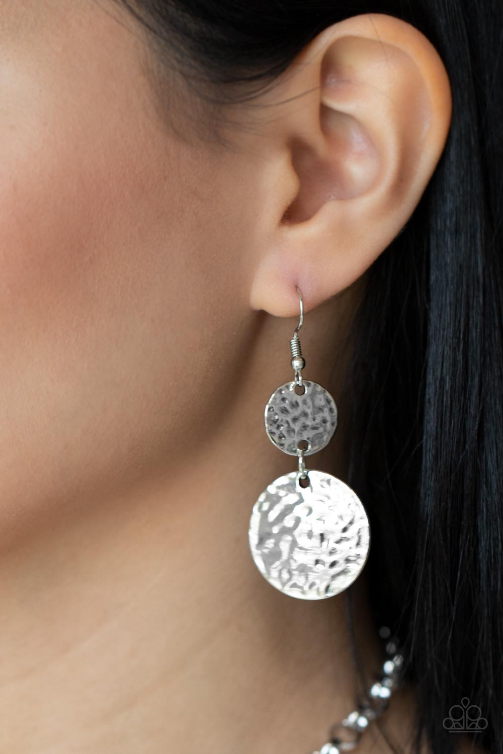 Paparazzi ♥ Grounded Glamour - Black ♥  Necklace