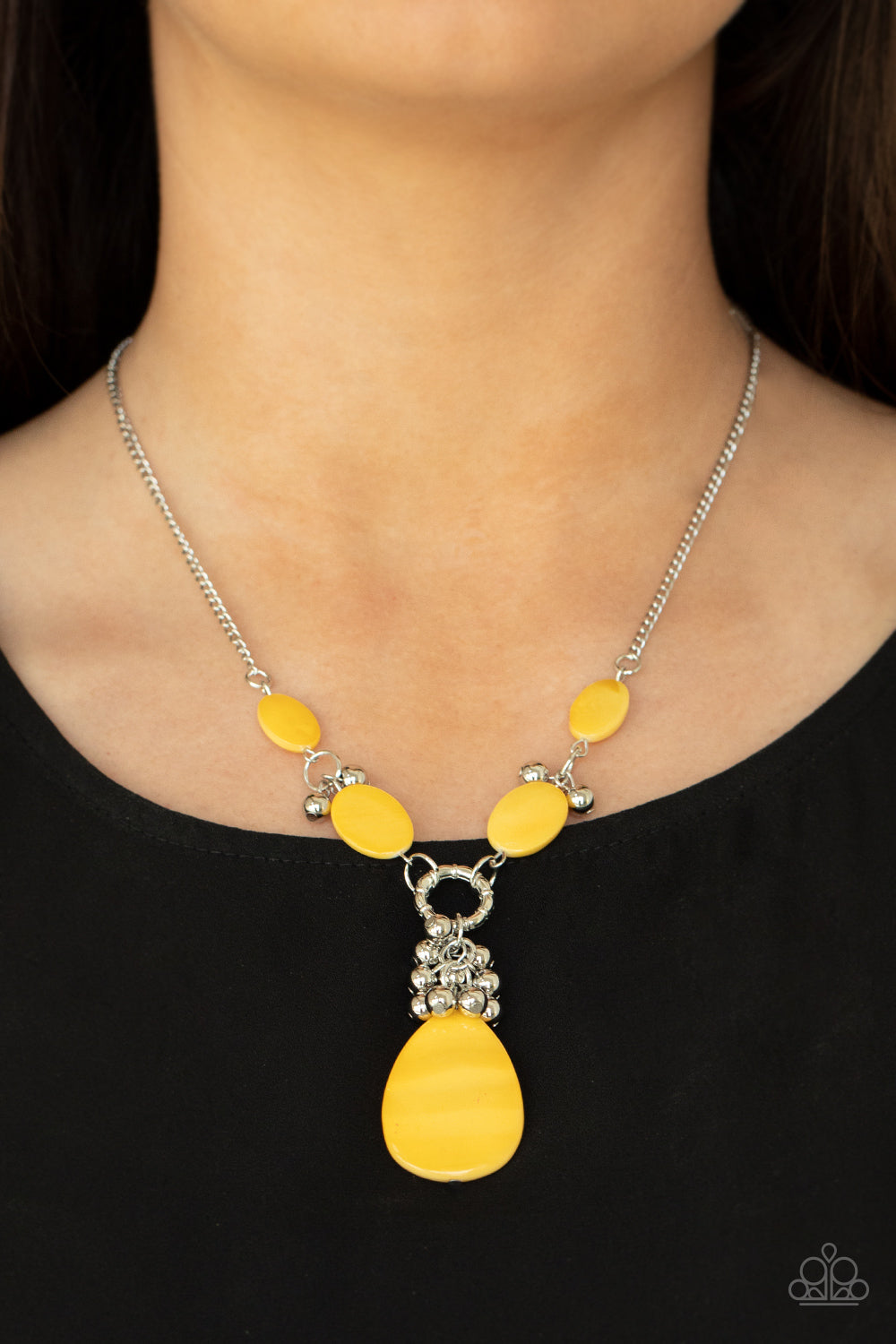 Paparazzi ♥ Summer Idol - Yellow ♥  Necklace