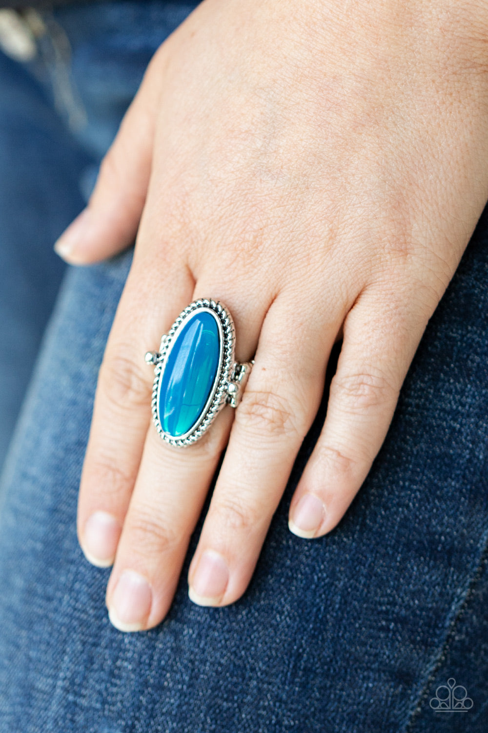 Paparazzi ♥ Oval Oasis - Blue ♥  Ring