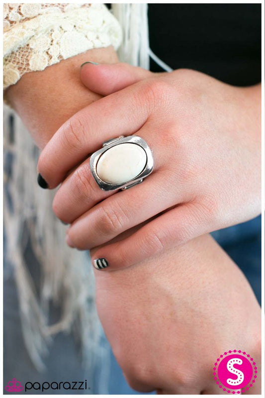 earth-angel-white-p4se-wtxx-022xx