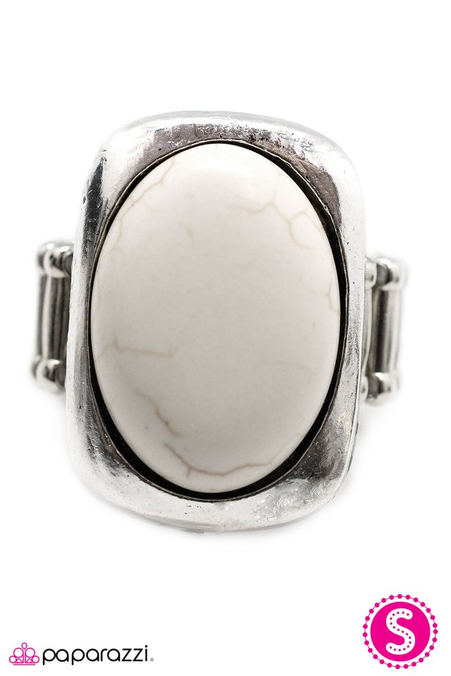 Paparazzi ♥ Earth Angel - White ♥ Ring