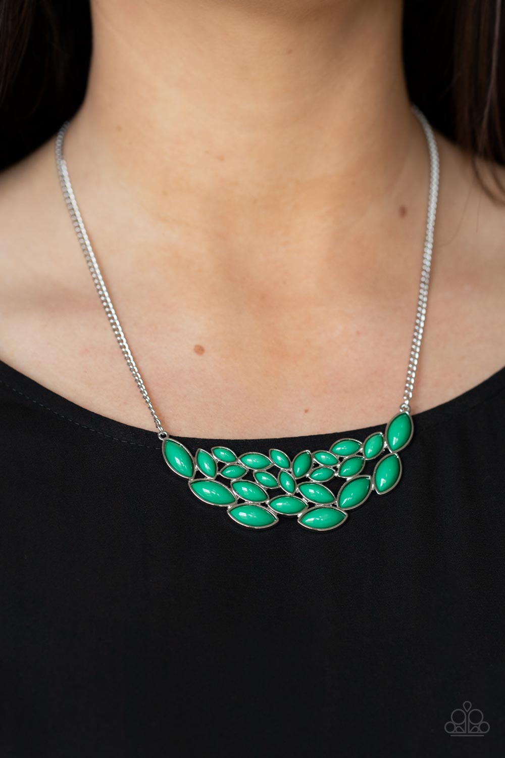 Paparazzi ♥ Eden Escape - Green ♥  Necklace